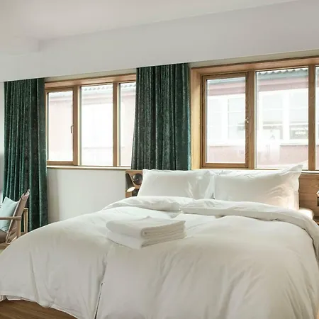 Eilert Smith 4* Stavanger